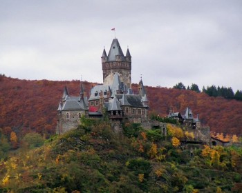 Herbstliche Burg